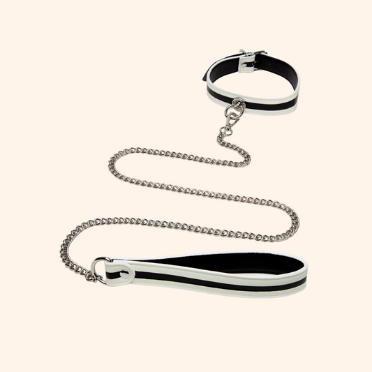 Fifty Shades of Grey Leather Bondage Collar with Chain