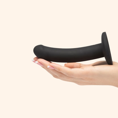 Midnight Curve Silicone Dildo